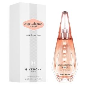 Givenchy Ange ou Démon Le Secret Eau de Parfum